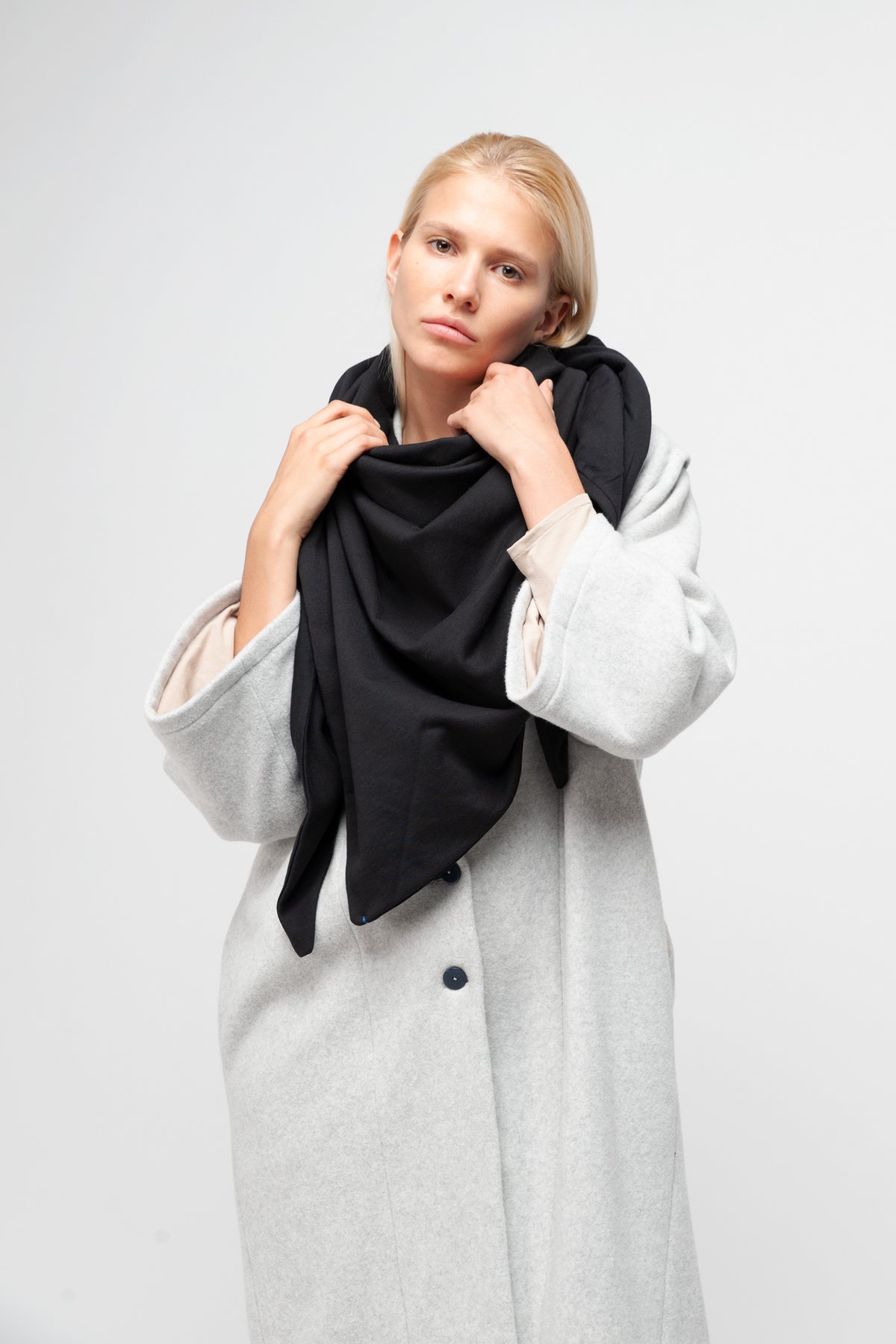 TRIANGLE SCARF & PONCHO | cotton black