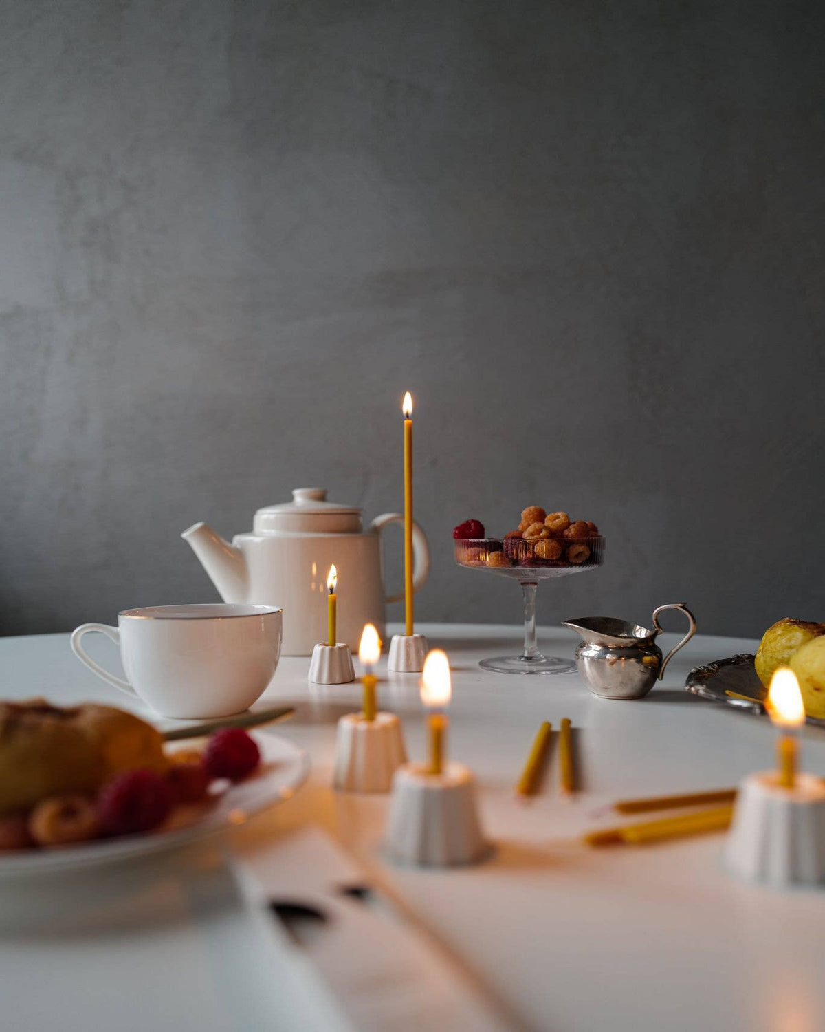 BEEWAX CANDLE | slim rainbow