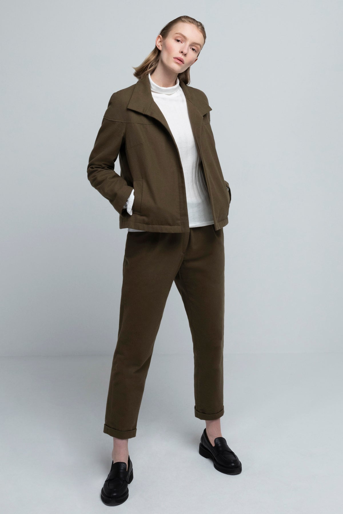 TURTLENECK SHIRT | cotton white & cream