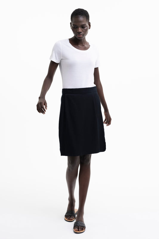 FITTED T-SHIRT | Tencel™ (Lyocell) cream, black or white