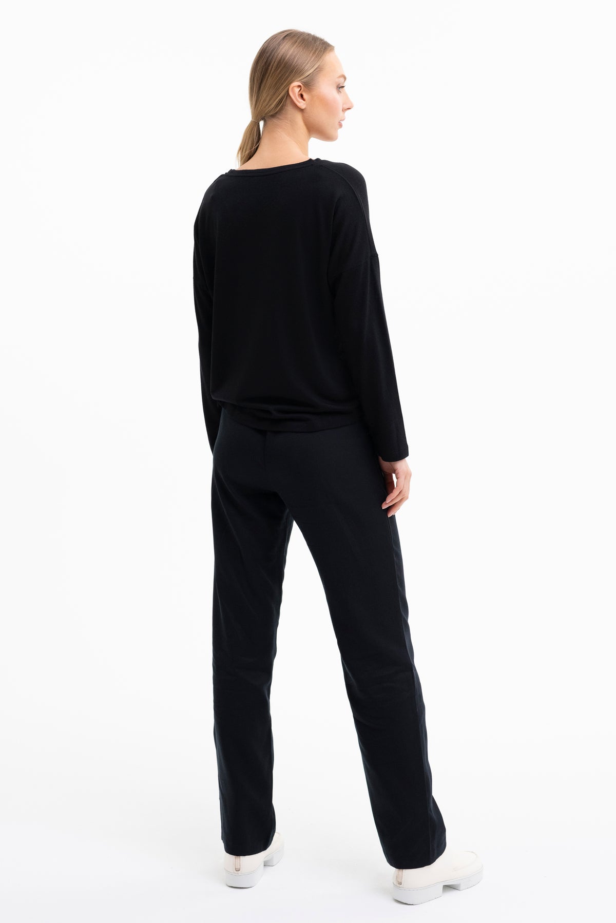 PREMIUM LONGSLEEVE LOOSE FIT | Tencel™ wool mix black