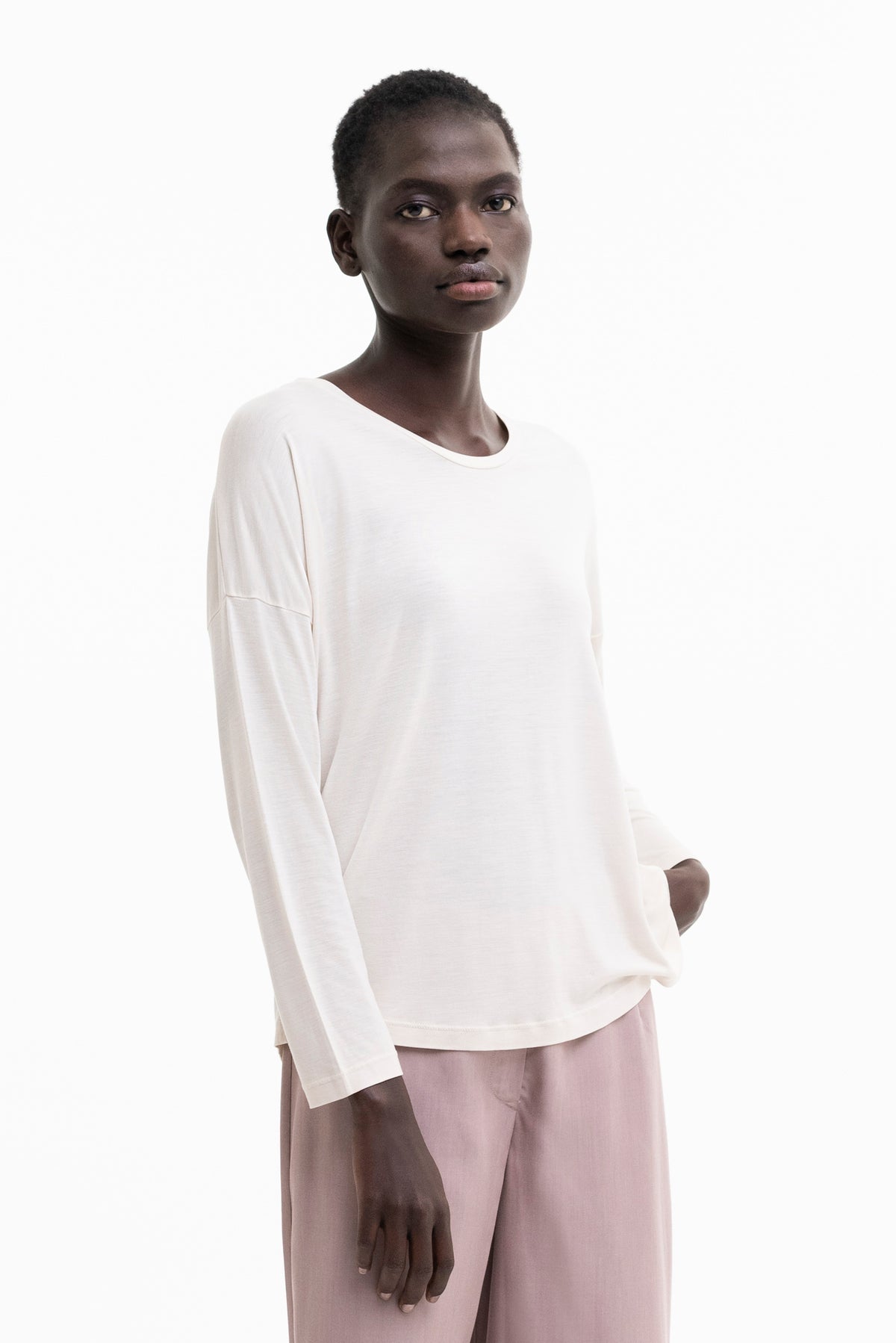 PREMIUM LONGSLEEVE LOOSE FIT |  Tencel™ (Lyocell) cream & midnight blue