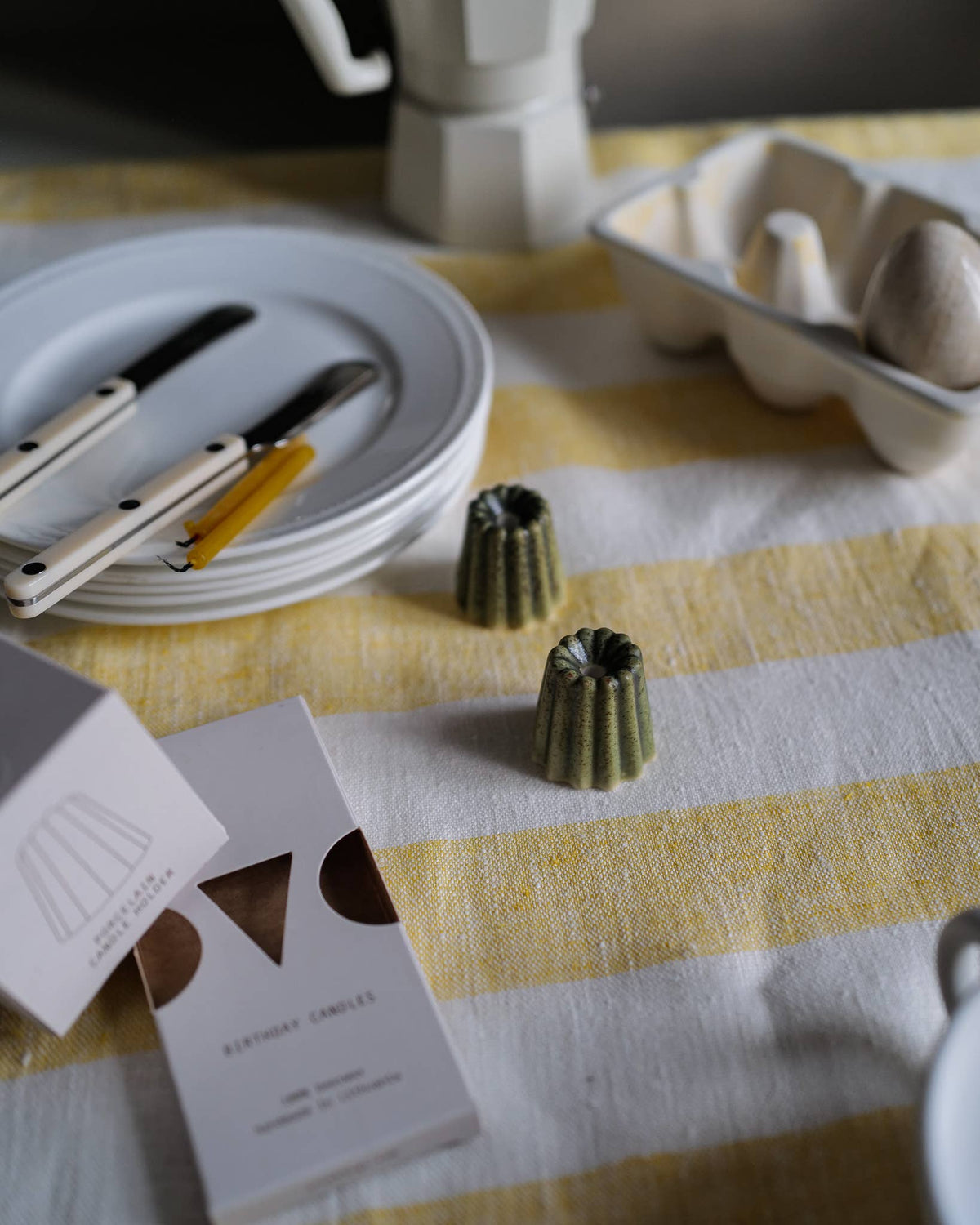 CANELÉS CANDLE HOLDER | Porcelain melange green mini
