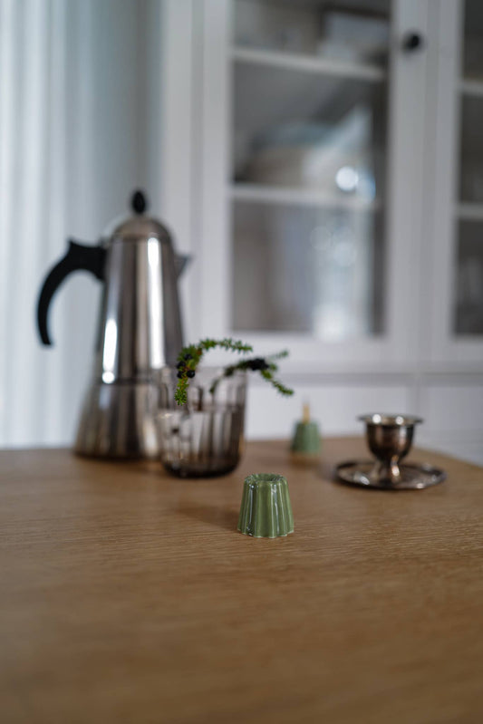 CANELÉS CANDLE HOLDER | Porcelain melange green mini